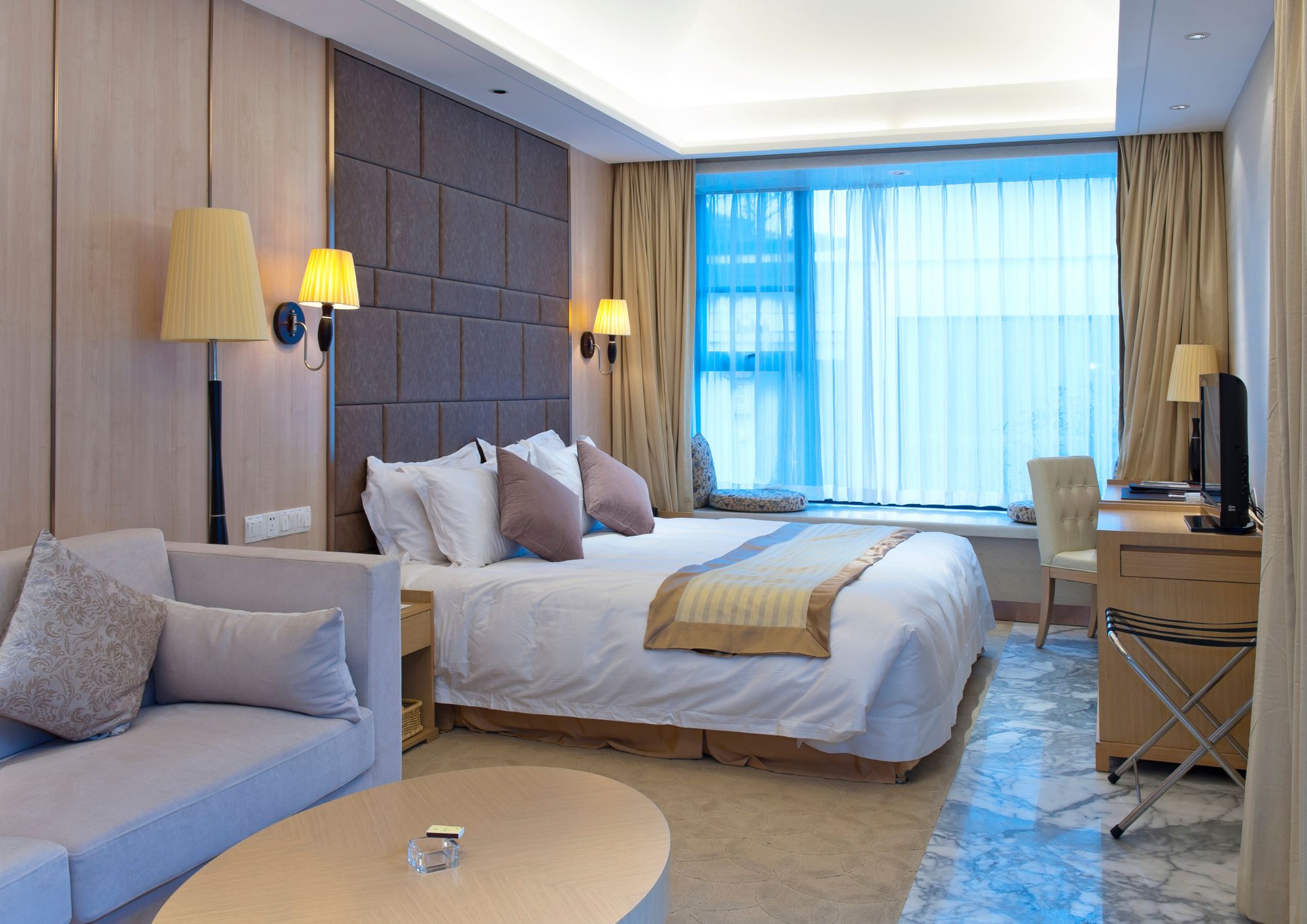 איך בוחרים בית מלון